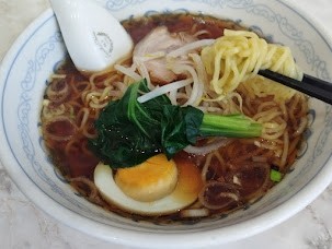 「ラーメンセット 醤油ラーメン＋ネギ焼豚丼(850)」@満腹亭の写真