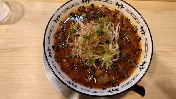 「辛い牛スジラーメン」@中華そば すばる食堂の写真