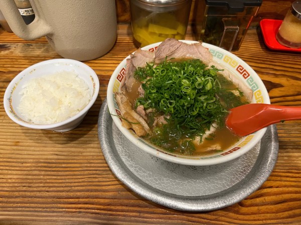 「中華そば➕半ライス、餃子(タイムサービス)」@神戸っ子 新開地本店の写真