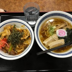 山田うどん 川越西町店の画像