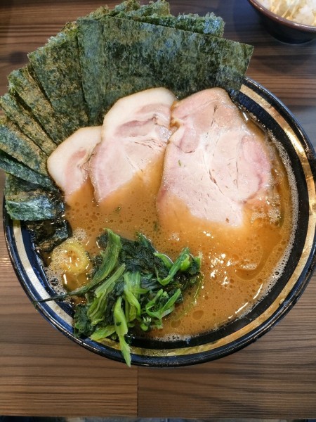 「チャーシューメン(海苔トピ)」@家系ラーメン がくの写真