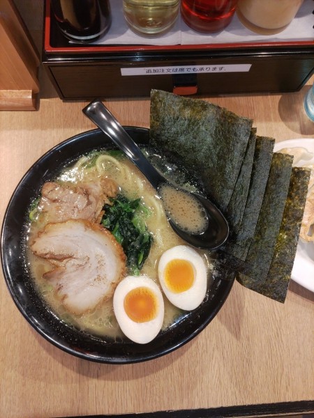 「特製家系ラーメン 醤油」@らーめん春樹 トナリエ宇都宮店の写真