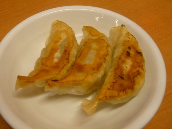 「餃子（3個）」@日高屋 新橋駅前店の写真