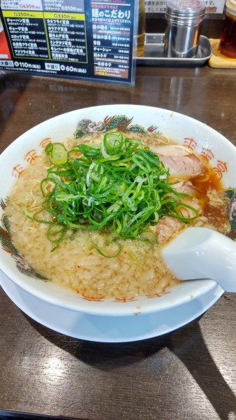 「ラーメン（固め）」@来来亭 川崎菅生店の写真