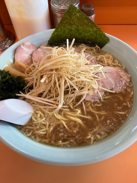 「ネギチャーシュー　中」@ラーメンショップ 味源 朝霞店の写真