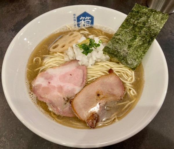 「煮干しらーめん+和え玉+銀シャリ」@西永福の煮干箱の写真