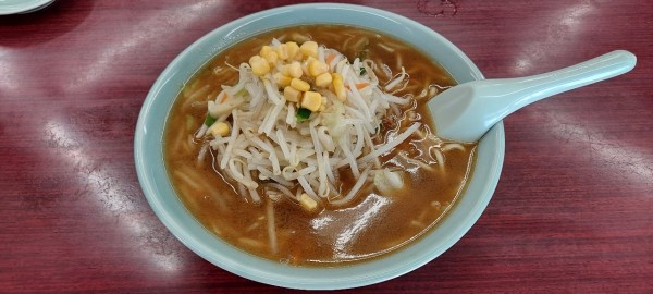 「魚介とんこつ醤油野菜ラーメン」@満北亭 都留店の写真