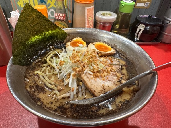 「くまもと豚骨　850円　大盛り無料」@らーめん房 とりとんの写真