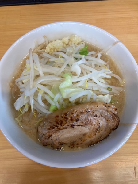「豚骨醤油ラーメン」@豚骨ラーメン吟の写真