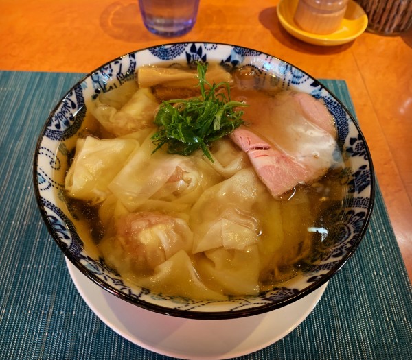 「塩煮干ワンタン中華そば」@柴崎亭の写真