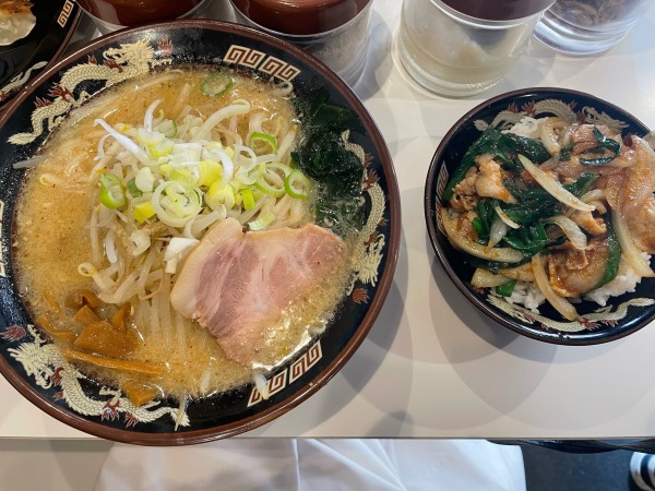 「味噌ラーメンset スタ丼」@北海道らーめん みそ熊 自由が丘店の写真