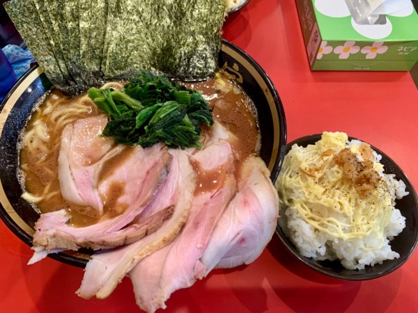 「チャーシューメン(中)＋のり＋ライス」@横濱家系ラーメン 野中家の写真