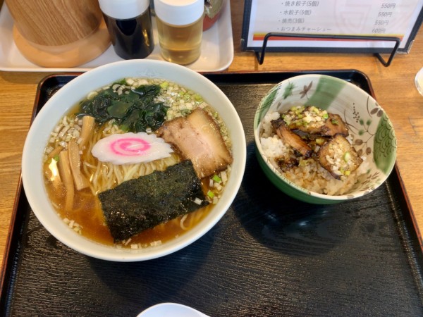 「チャーシュー丼セット（醤油ラーメン）900円」@みらいの写真