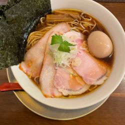 特製醤油らーめん