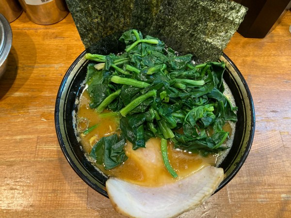 「ラーメン ほうれん草増し」@末廣家の写真