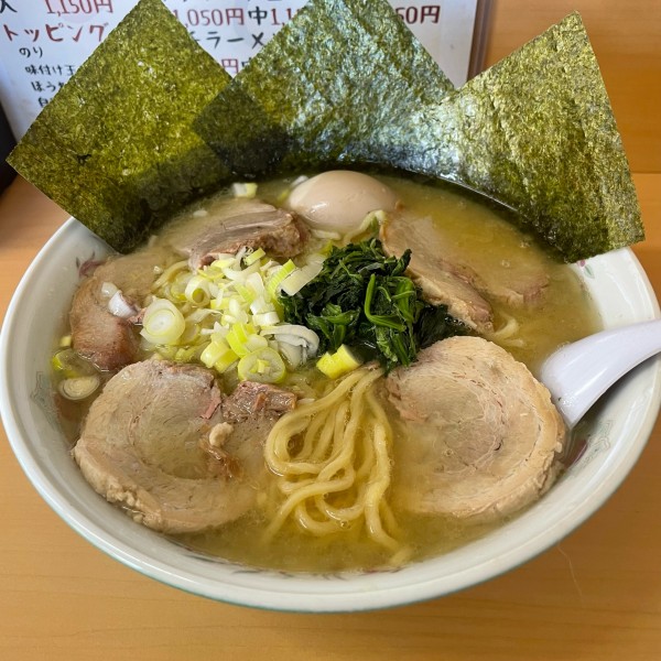 「塩チャーシュー　味玉」@らーめん一家の写真