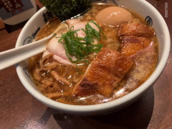 「味玉肉々ら〜麺」@創始麺屋武蔵の写真