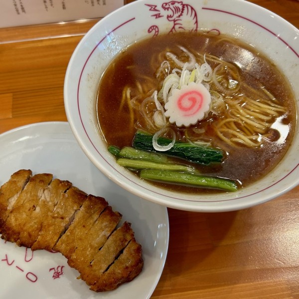 「ロースらーめん」@ロースの虎の写真