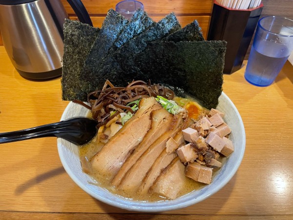 「楓 味噌 ﾉﾘ･ｷｸﾗｹﾞ･ﾈｷﾞ･ﾒﾝﾏ･ﾁｬｰｼﾕｰ￥1,2」@麺や 楓の写真