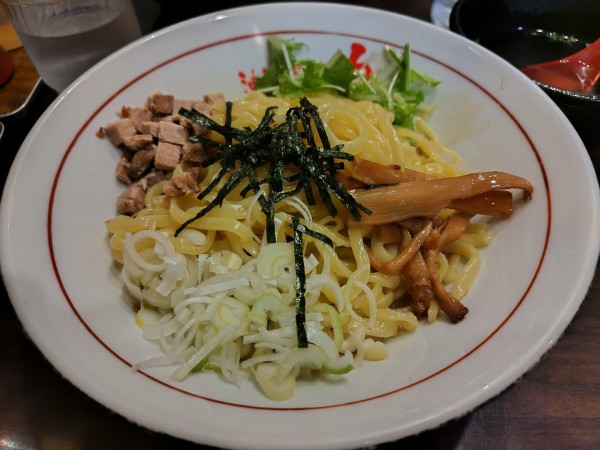 「油そば　しょうゆ　大盛　※スープ付き　＋タマリンドジュース」@油そば 力の写真