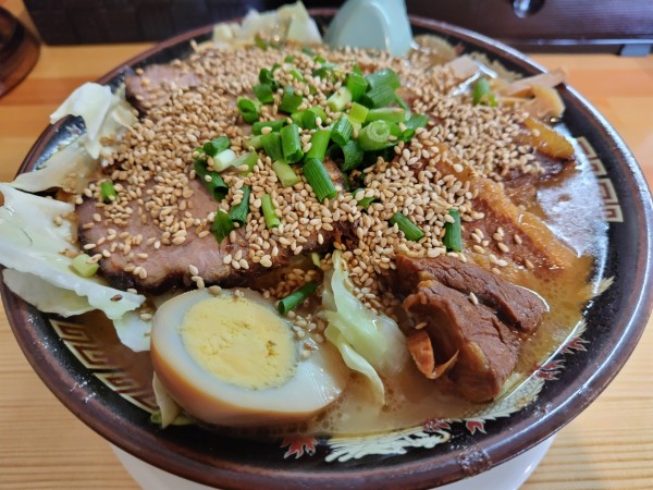 「桃太郎ラーメン　＋ゴマ：無料」@酔麺 此乃花の写真