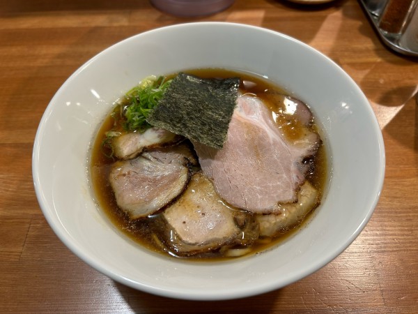 「醤油チャーシュー麺」@麺屋 寛の写真