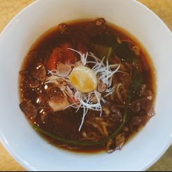 上州牛とトリュフの中華蕎麦【醤油・手揉み麺】1,600円