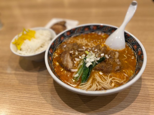 「排骨担々麺（中辛・バリカタ￥1150）」@寿限無担々麺 上野店の写真