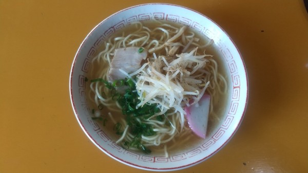 「牛骨ラーメン普通550円」@まさご屋の写真