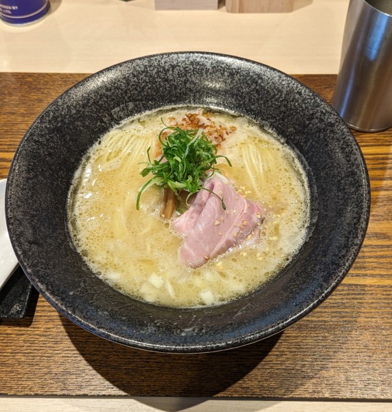 「鶏そば　1000円」@麺道 金獅子の写真
