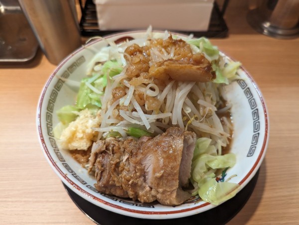 「ミニ125㌘全マシ850円」@豚山 八王子北野店の写真