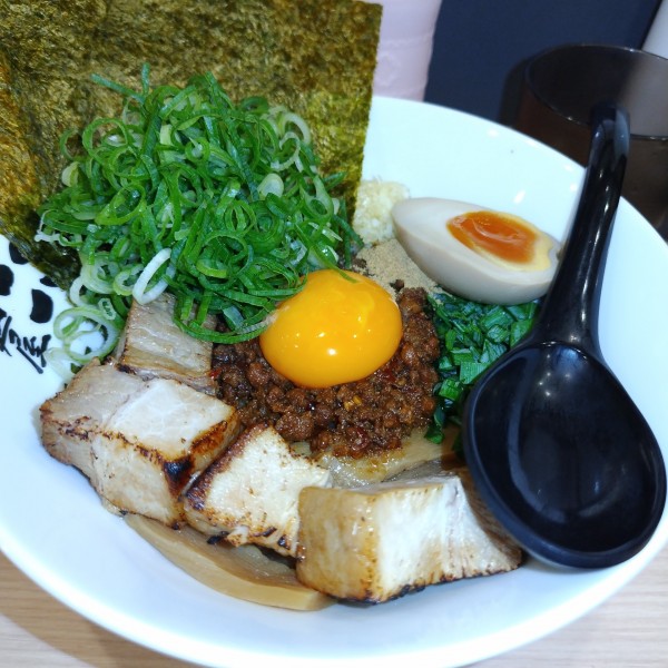 「全部のせ台湾まぜそば　1280円」@麺屋 こころ 糀谷萩中店の写真