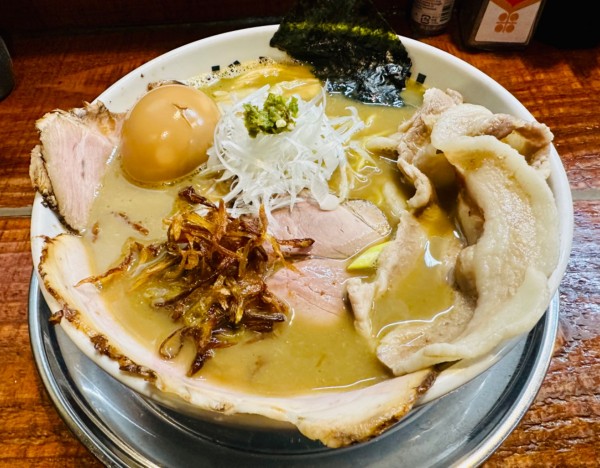 「立川スペシャル濁りゼロ【1500円】」@元祖一条流がんこラーメン たま館分店の写真