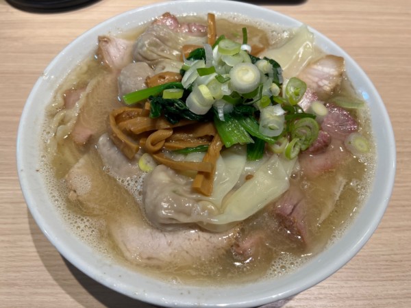 「チャーシューワンタンメン（塩）」@桜上水 船越の写真