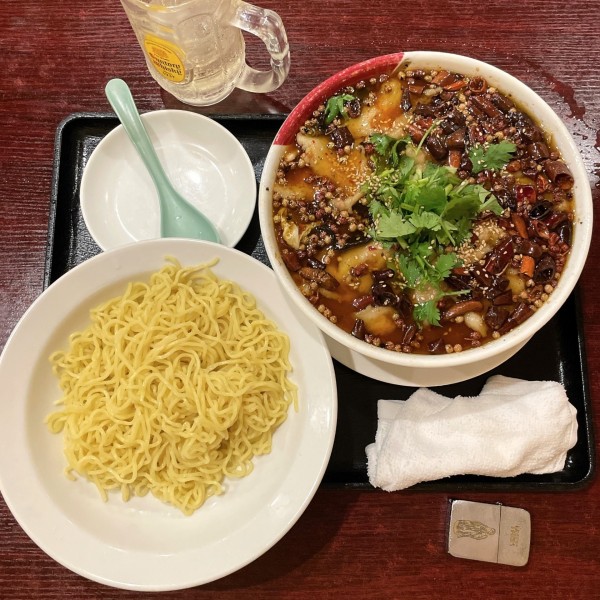 「重慶風激辛魚の煮込み（重慶水煮魚）」@蓬莱春飯店 鶴見東口店の写真