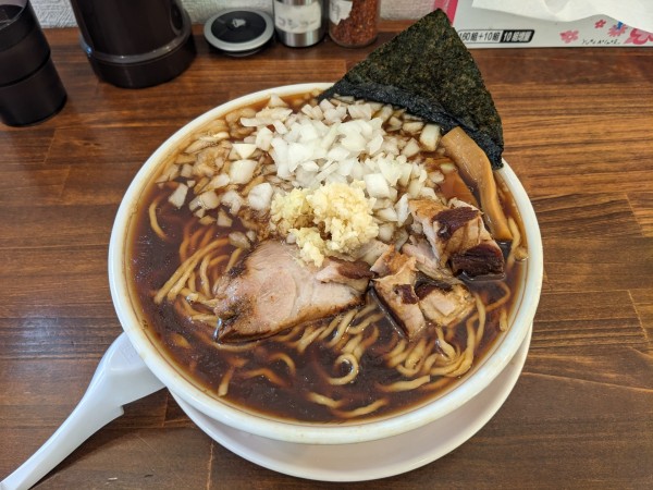 「大らーめん（薬味まし）1100円」@柏 濃麺や 39名の写真
