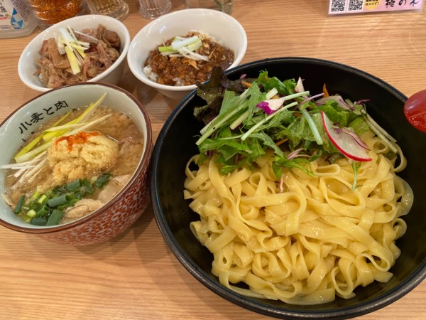 「背脂生姜醤油つけ麺&ミニテール丼&ミニ生姜カレー」@小麦と肉 桃の木の写真