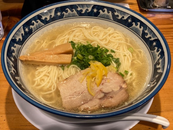 「ゆず塩・大盛」@龍神麺の写真