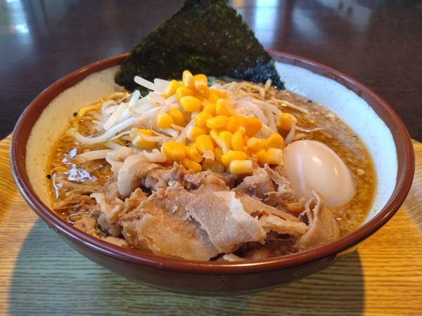 「特みそこってりらーめん」@ど・みそ JRA東京競馬場店の写真