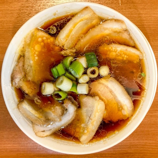 「チャーシュー中華そば（麺少なめ）¥880」@濃厚中華そば 佐とうの写真