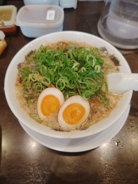 「味玉ラーメン(920円)」@来来亭 小平仲町店の写真