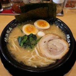 横浜家系ラーメン 有楽家 今池広小路通店の画像
