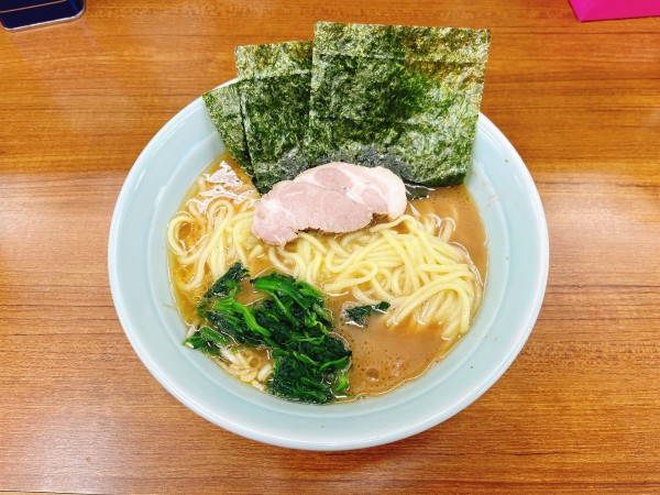「ラーメン並」@横浜ラーメン 武蔵家 北千住店の写真
