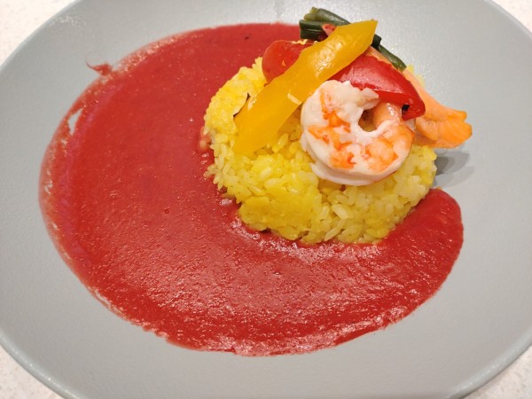 「ミラクル☆ピンクカレー　１３２０円」@MARUNOUCHI BASEの写真