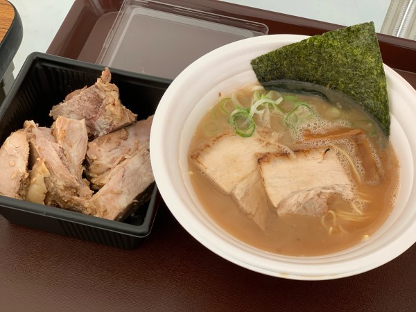 「宮崎豚骨らーめん椛 創業からの継ぎ足し濃厚とんこつらーめん＋チャ」@東京ラーメンフェスタ2023の写真