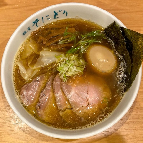 「全部入り醤油らーめん(麺少なめ)¥1,250」@麺屋 そにどりの写真