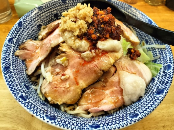 「ローストポークの油そば」@らーめん きじとらの写真