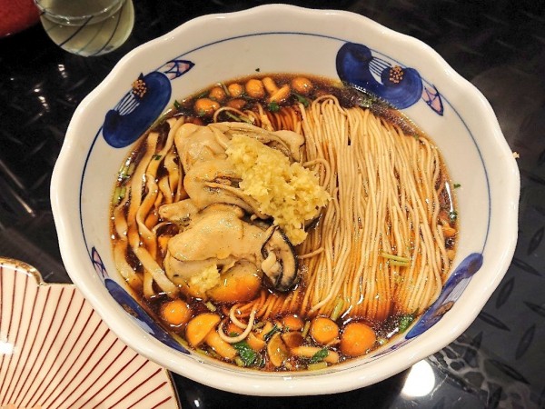 「【限定】カキの正油ラーメン、など」@トーキョーニューミクスチャーヌードル 八咫烏 CHIKARABOの写真