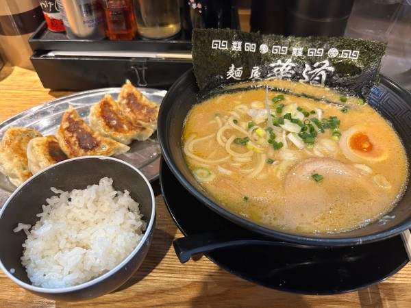 「満腹味噌ラーメンセット1100円」@麺屋 華道の写真