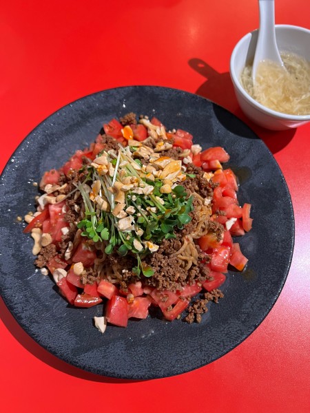 「汁なし担々麺」@中華飯店の写真